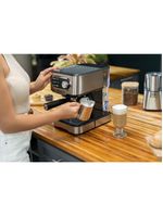Cafeteira espresso Black+Decker CE1100G Gourmand Gris 1100w multifunções 1,5L inox