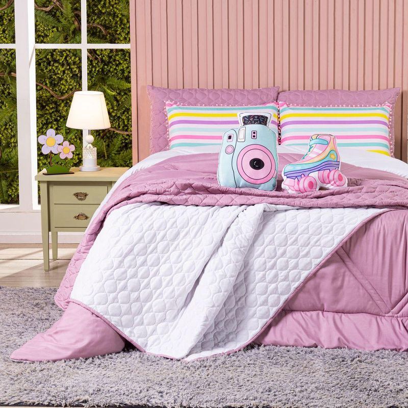 Kit Edredom Solteiro Menina Teen Rosa Com Almofadas Estampadas 05 Peças - Dupla Face Percal 300 Fios Cor Patins