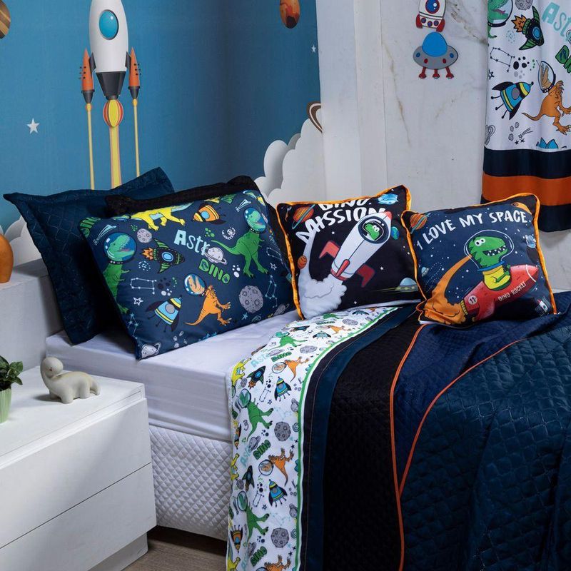 Kit Cobre Leito Colcha Solteiro Astrodino Azul Marinho/preto Dupla Face Com Almofadas Estampadas 05 Peças