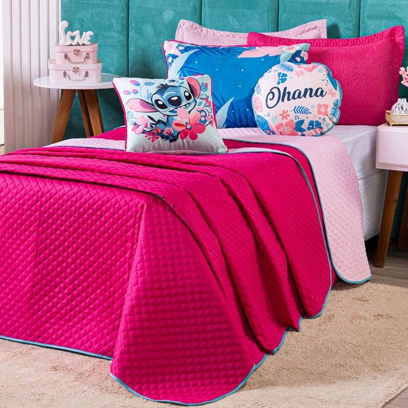 Kit Cobre Leito Stich Pink/rosa Dupla Face Com Almofadas Queen 07 Peças - Decoração Infantil Juvenil Personagem