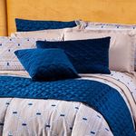 Kit De Peseira Para Cama Florence Azul Marinho Com Fronhas E Almofada 04 Peças - Tecido Veludo Macio Caminho De Cama
