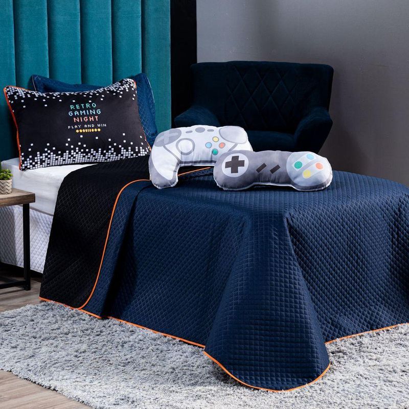 Kit Cobre Leito Colcha Solteiro Retro Game Controle Azul Marinho/preto Dupla Face Com Almofadas Estampadas 05 Peças