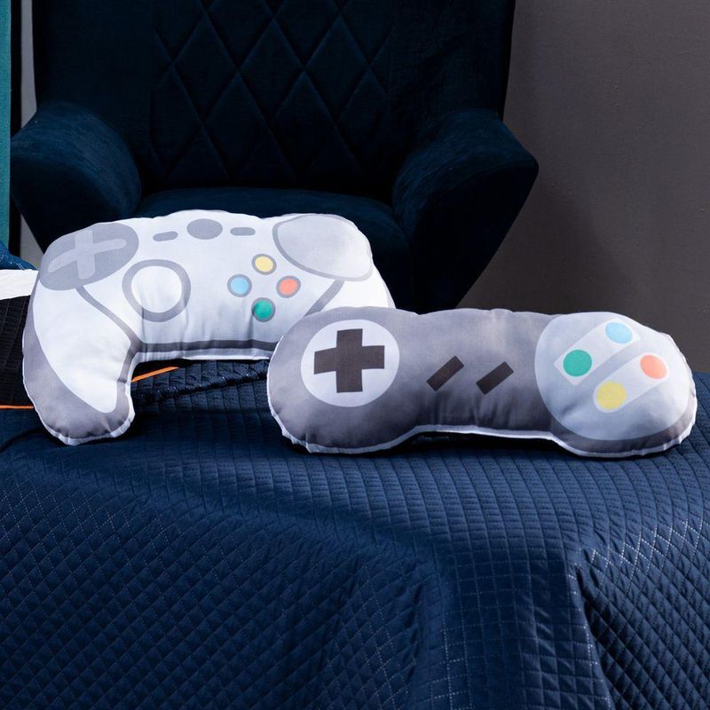 Kit Cobre Leito Colcha Solteiro Retro Game Controle Azul Marinho/preto Dupla Face Com Almofadas Estampadas 05 Peças