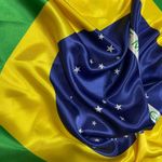 Bandeira Do Brasil Média 80cm X 55cm Oficial Seleção Copa Do Mundo Em Cetim Brilhante Estampado