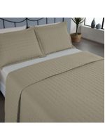 Kit Cobre Leito Colcha Bellini Casal Padrão Dupla Face Percal 300 Fios Textura Matelassê 3 Peças - Cáqui