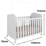 Berço Americano Infantil Uli 100% MDF para Bebê Branco com Rodízios e Estrado com Regulagem
