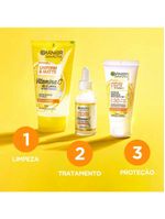 Sérum facial antimarcas garnier skin - uniform & matte vitamina c