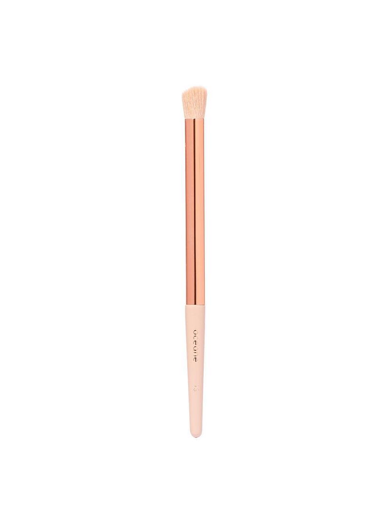 Pincel de maquiagem para esfumar océane – flat angled brush ocn13