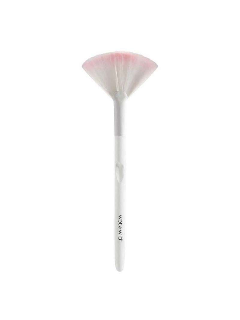 Pincel leque wet n wild - fan brush
