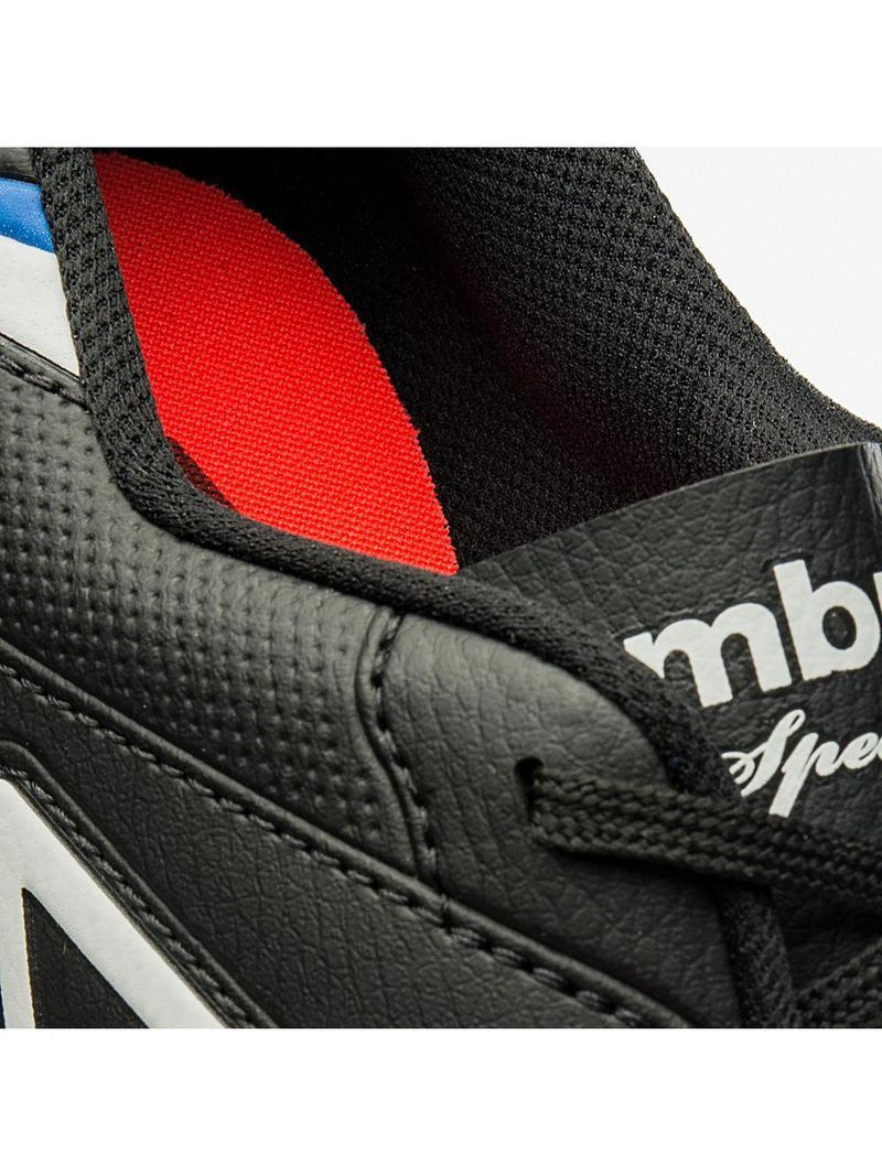 Chuteira society umbro speciali classic