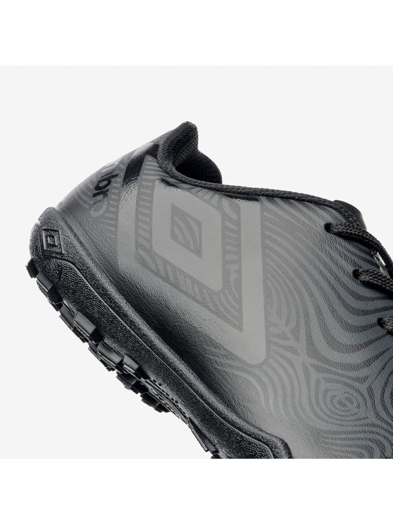Chuteira society umbro orbit jr