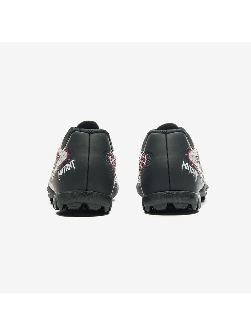 Chuteira society umbro mutant