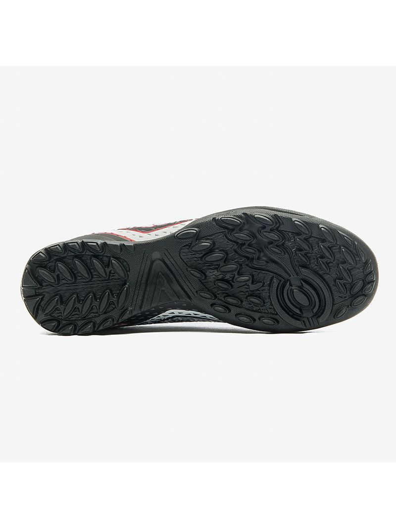 Chuteira society umbro mutant
