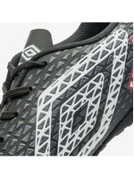 Chuteira society umbro mutant