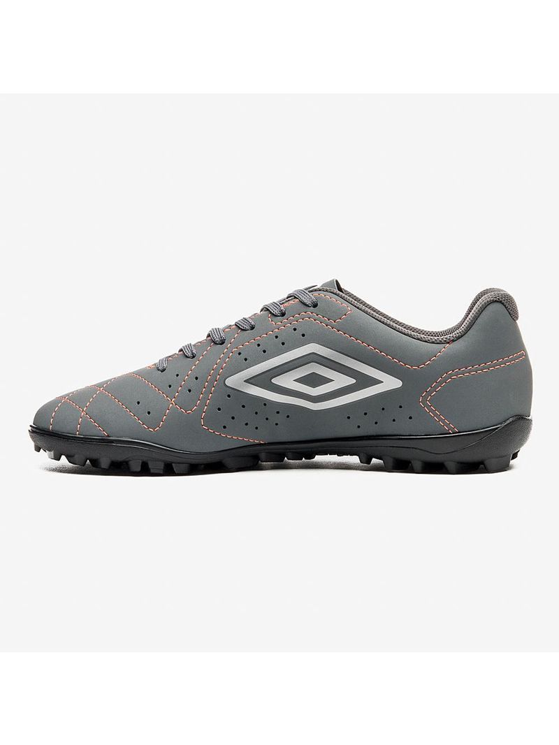 Chuteira society umbro neo striker