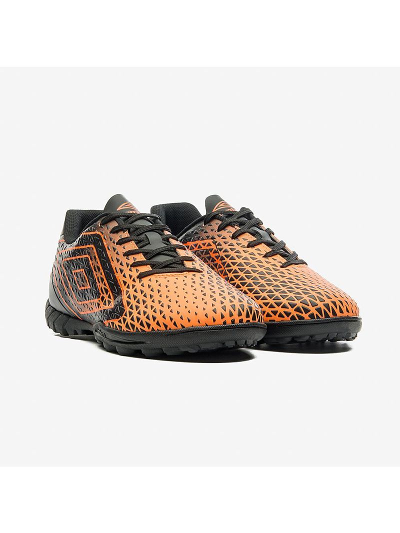 Chuteira society umbro mutant