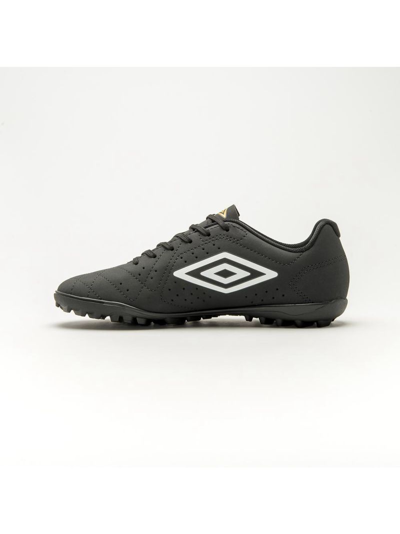 Chuteira society umbro neo striker