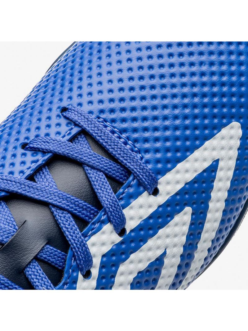 Chuteira society umbro force