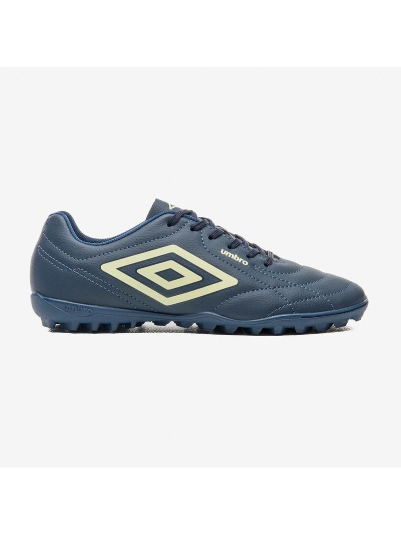 Chuteira society umbro class footballer