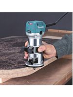 Tupia eletronica 6mm industrial 710w com adaptador coletor bolsa acessórios rt0700cx3 110v makita