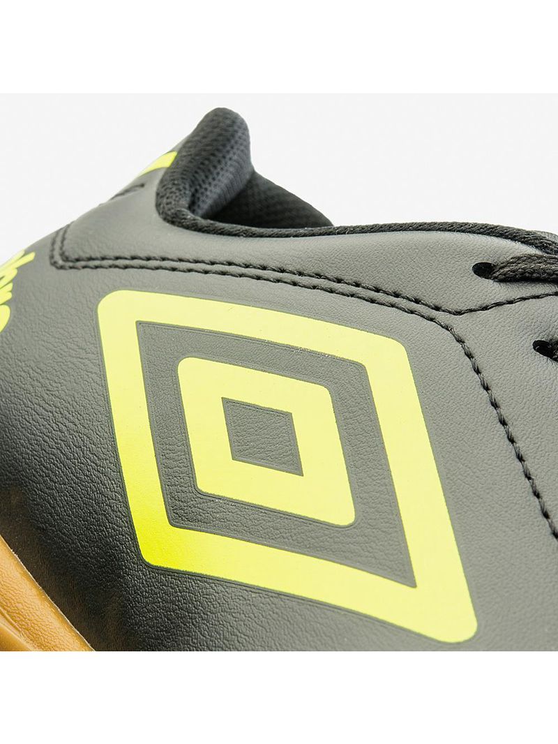 Chuteira futsal umbro class