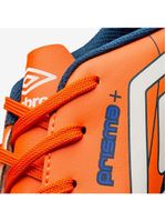 Chuteira campo umbro prisma+