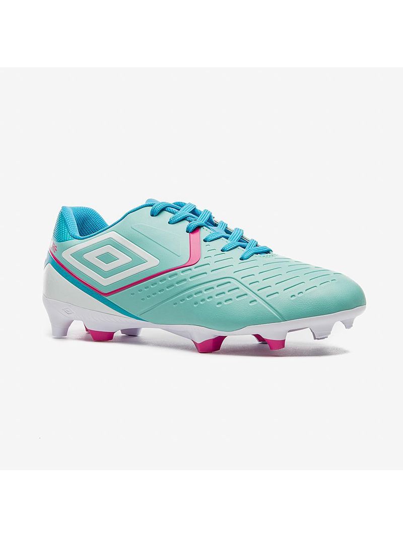 Chuteira campo umbro score
