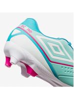 Chuteira campo umbro score