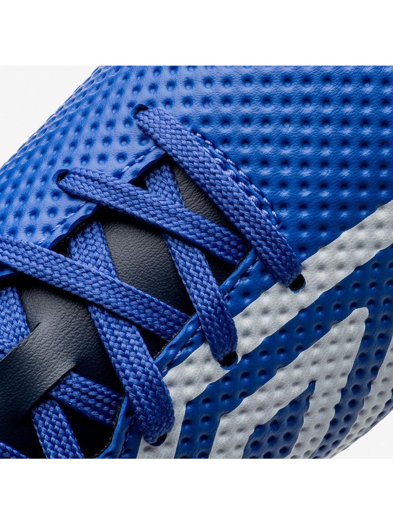 Chuteira campo umbro force