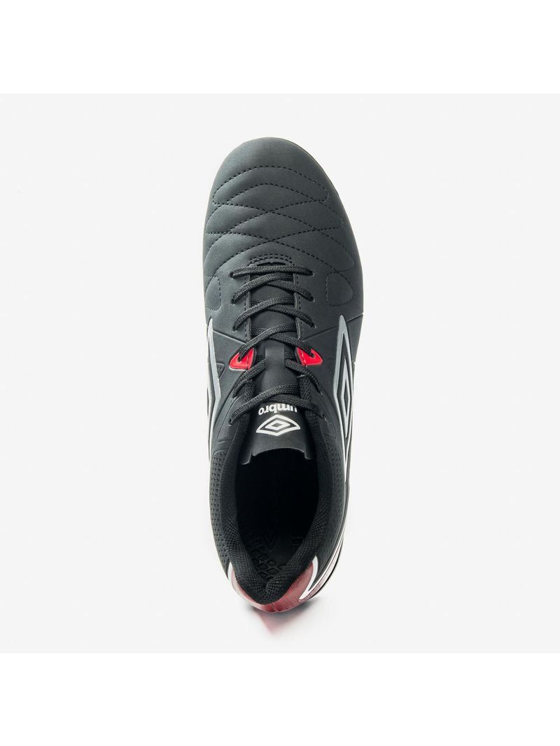 Chuteira campo umbro attak eternal