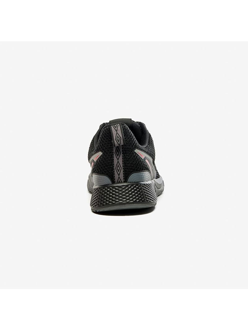 Tênis umbro trainer