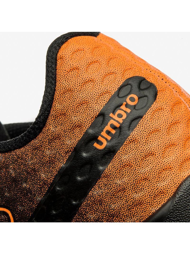 Chuteira society umbro warskin jr
