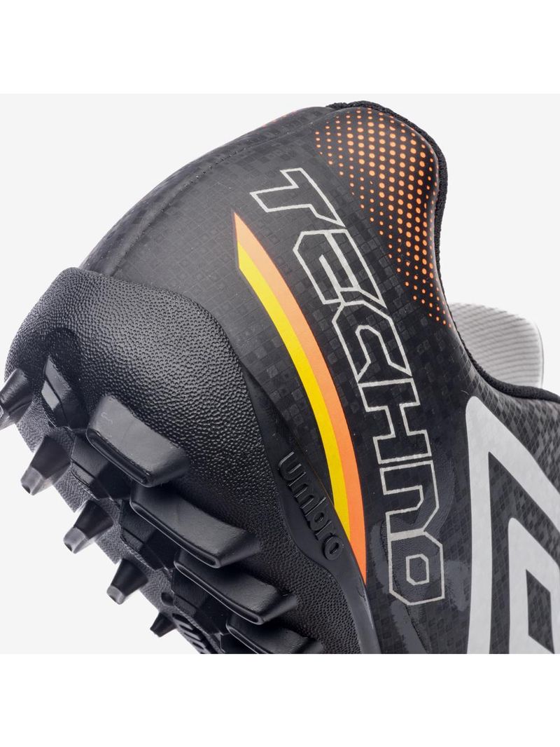 Chuteira society umbro techno ii