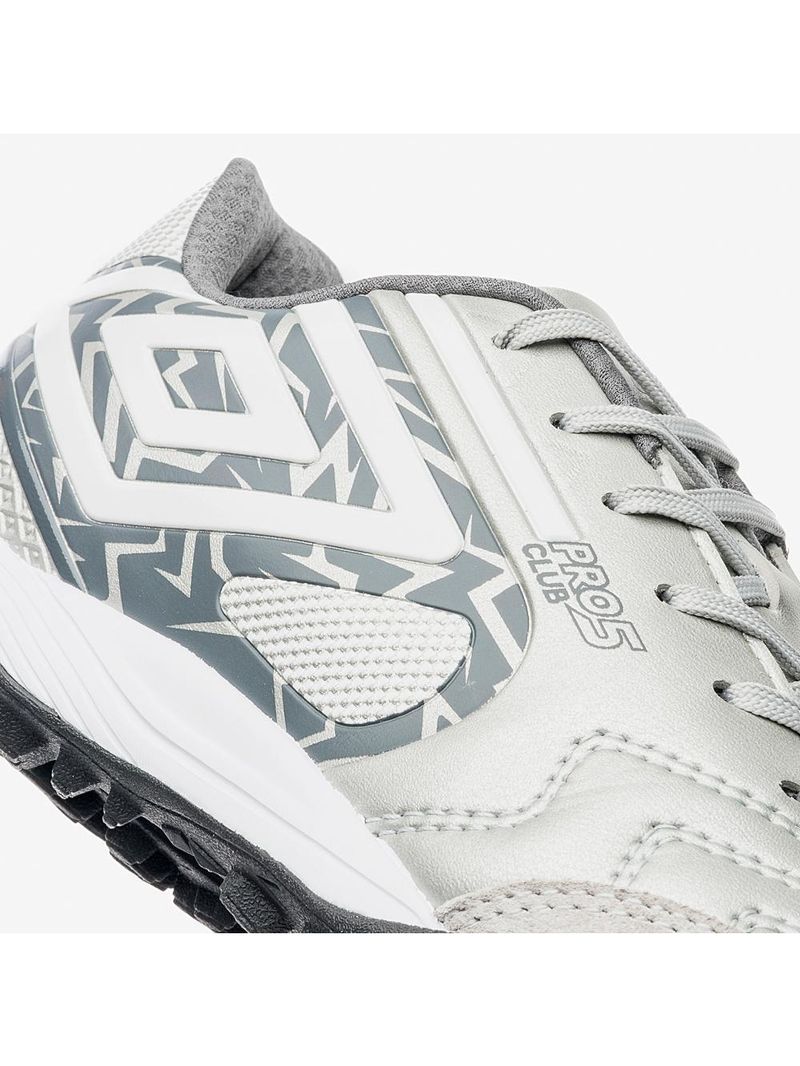 Chuteira society umbro pro 5 bump club