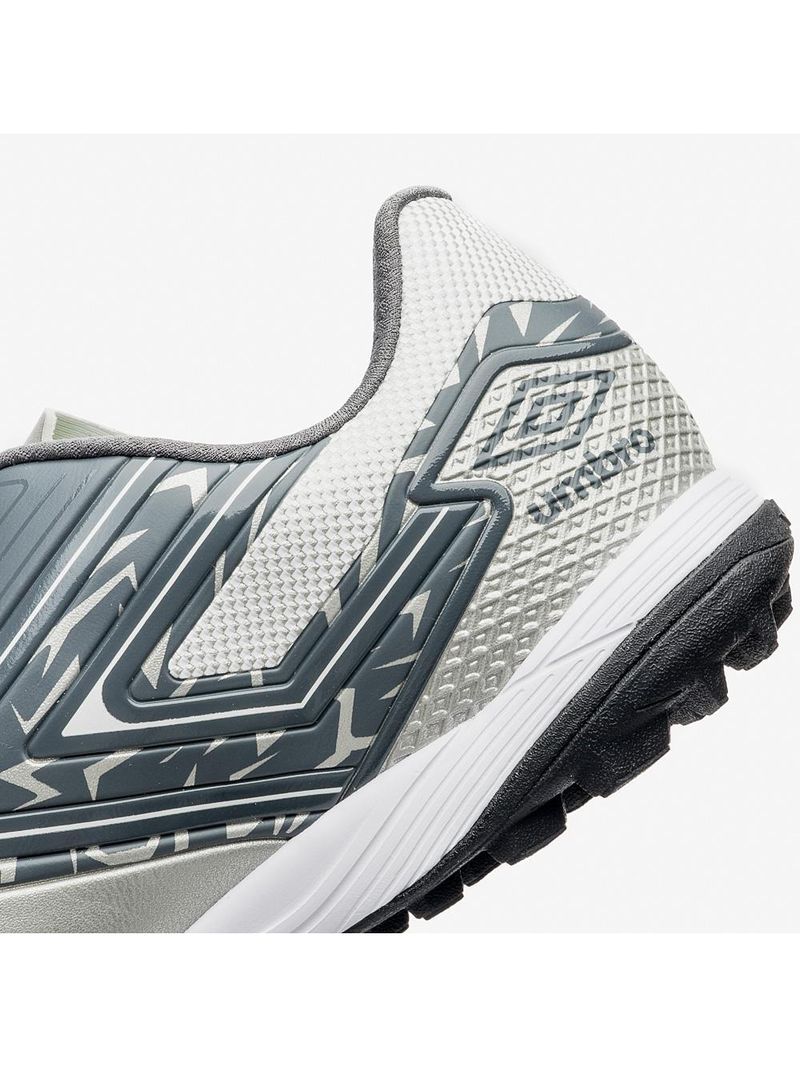 Chuteira society umbro pro 5 bump club