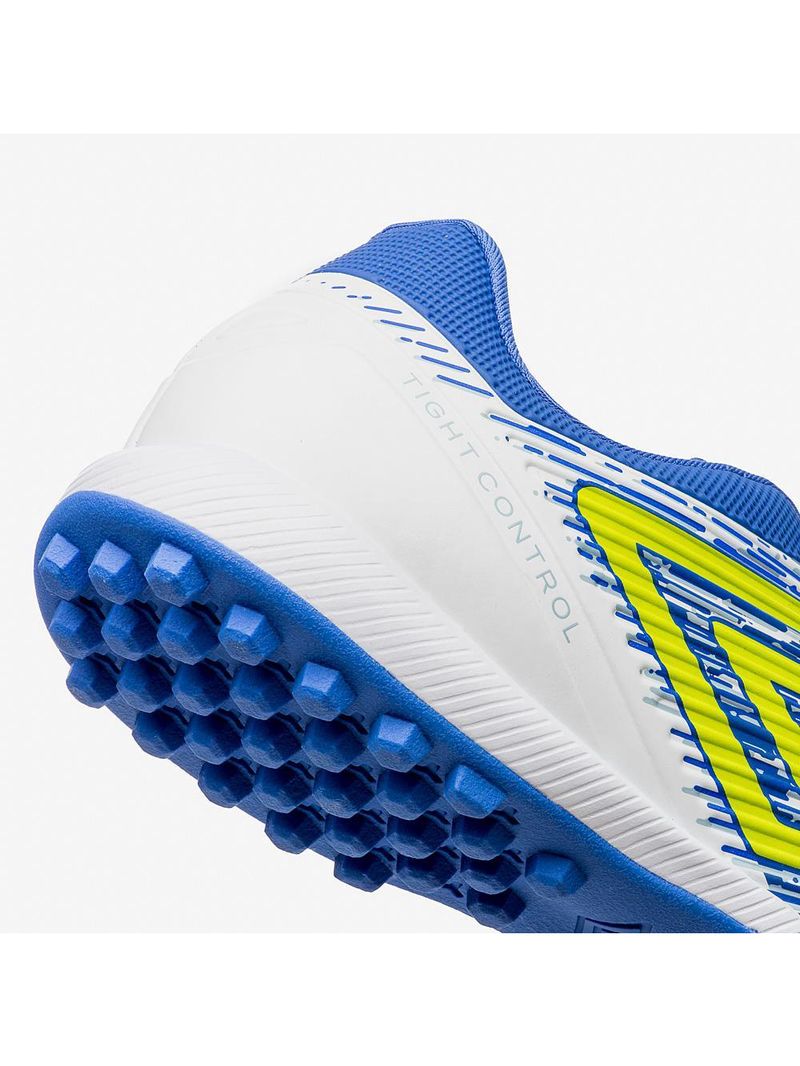 Chuteira society umbro gravity