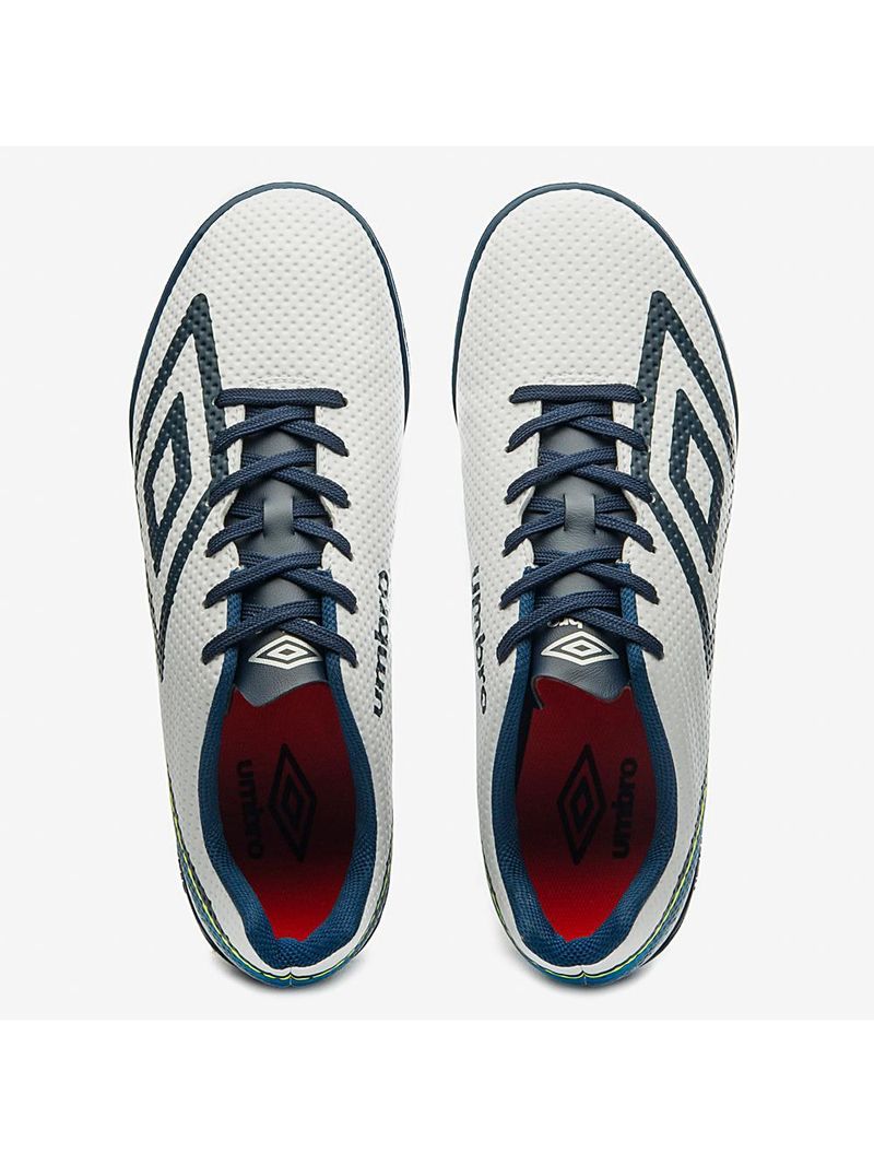 Chuteira society umbro force