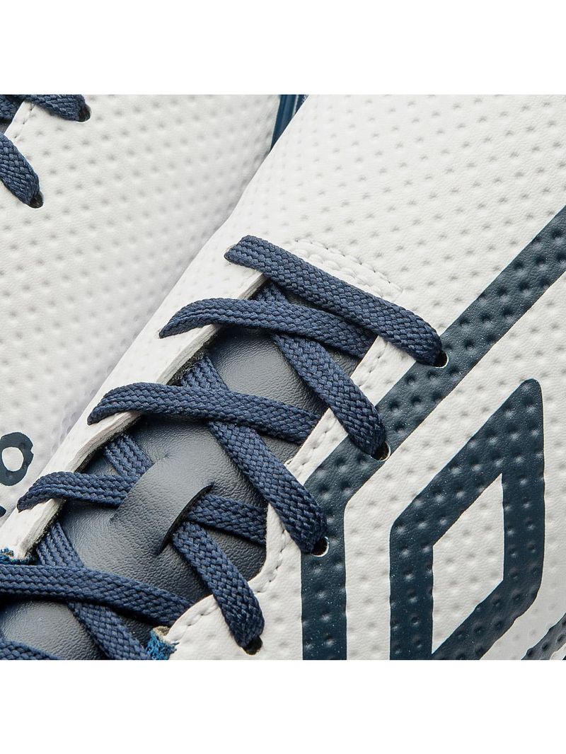 Chuteira society umbro force