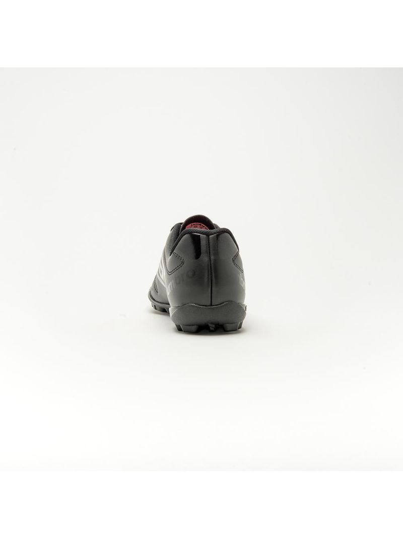Chuteira society umbro class
