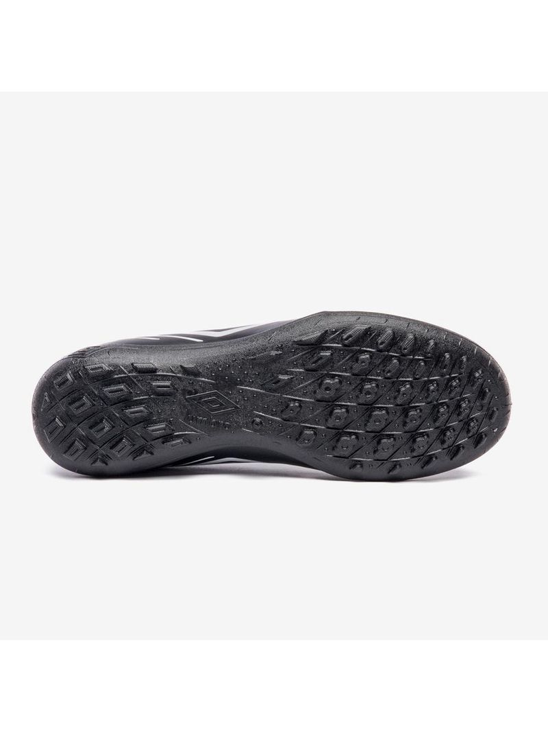 Chuteira society umbro brave