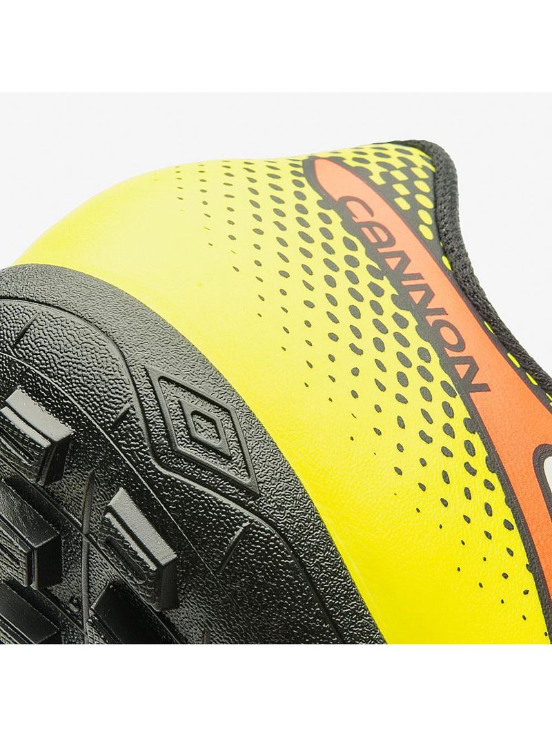 Chuteira society umbro cannon