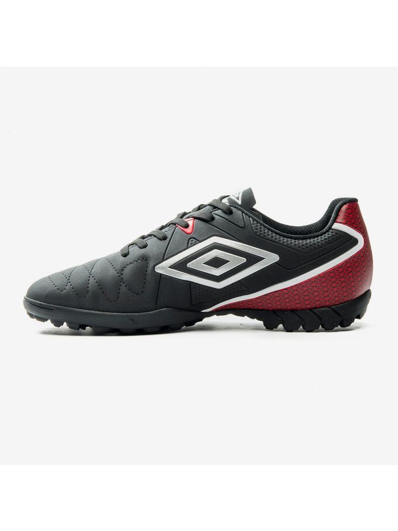 Chuteira society umbro attak eternal