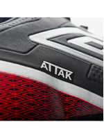 Chuteira society umbro attak eternal