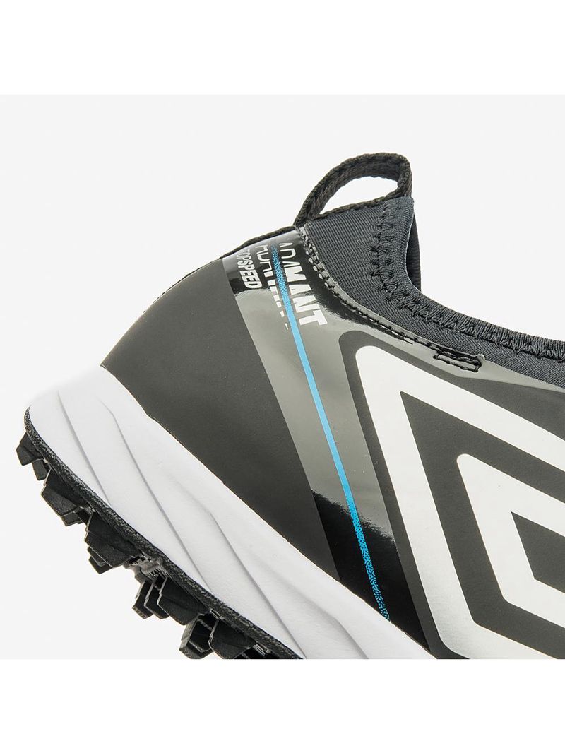 Chuteira society umbro adamant top speed club