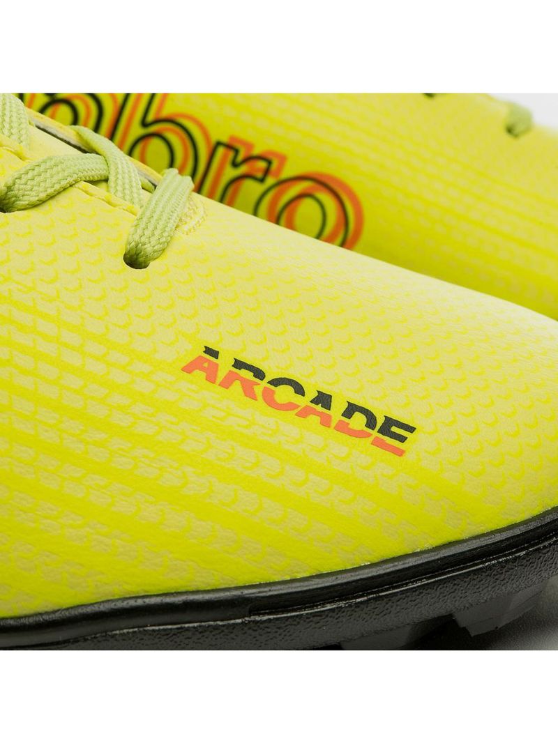 Chuteira society umbro arcade
