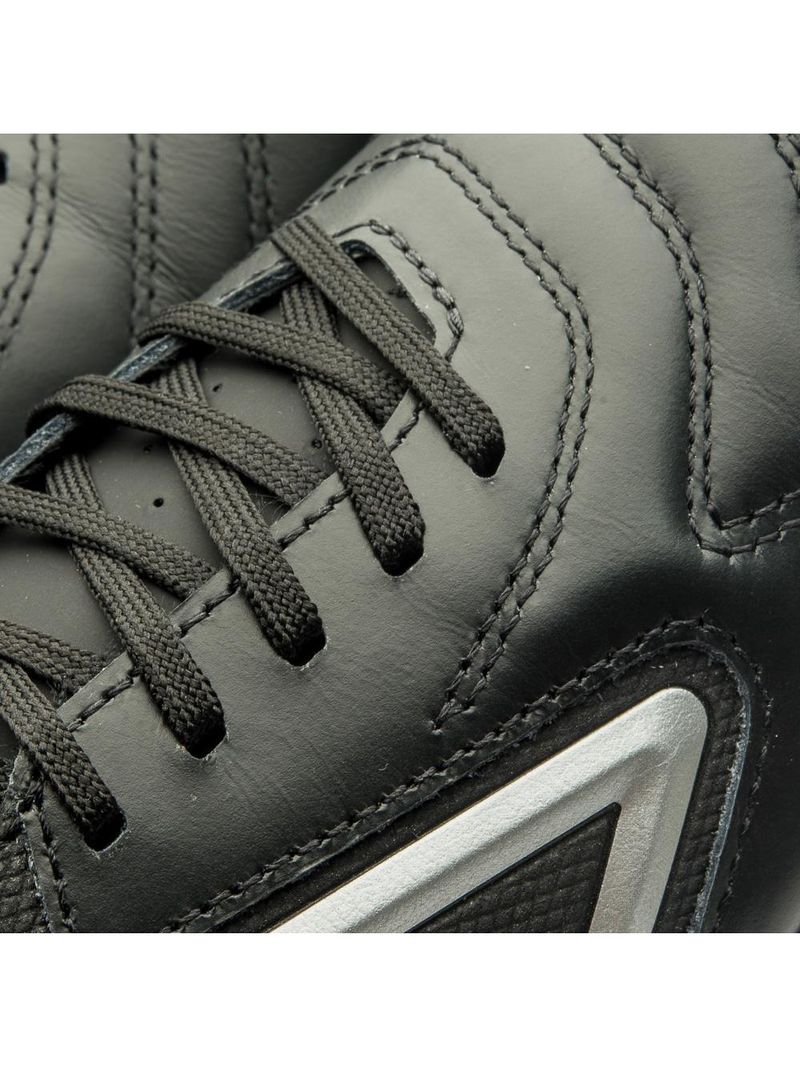 Chuteira society umbro adamant master class premier