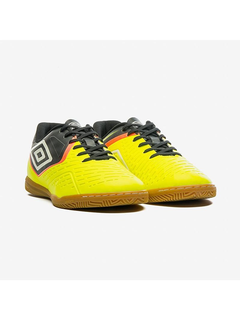 Chuteira futsal umbro score