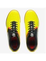 Chuteira futsal umbro score