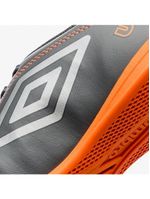 Chuteira futsal umbro class