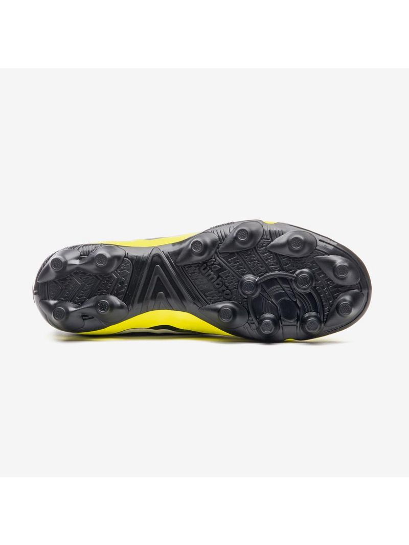 Chuteira campo umbro action